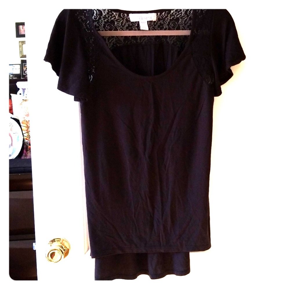 🎈3 for 25 items w/🎈Design blouse